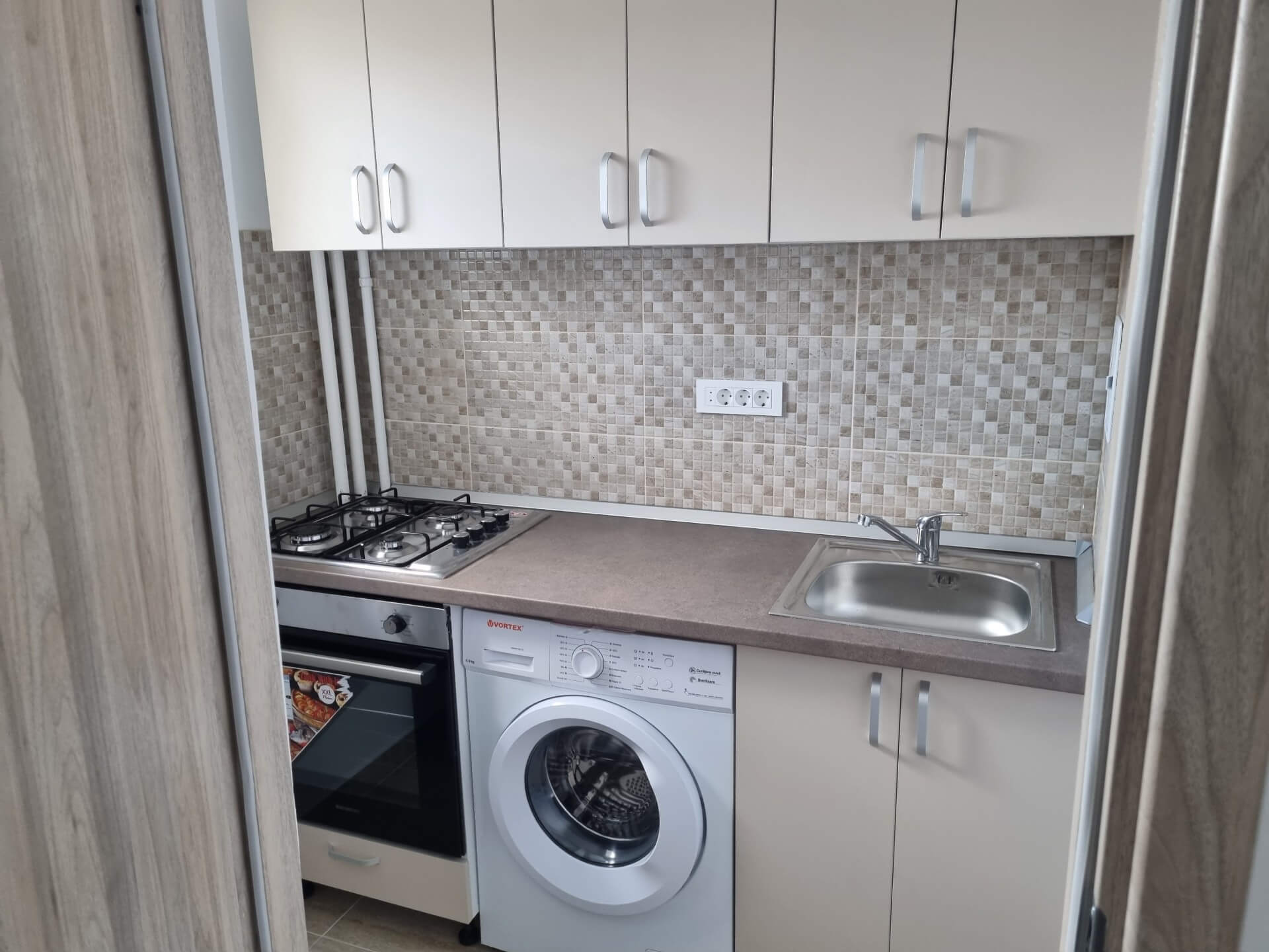 Cum se montează gresia și faianța