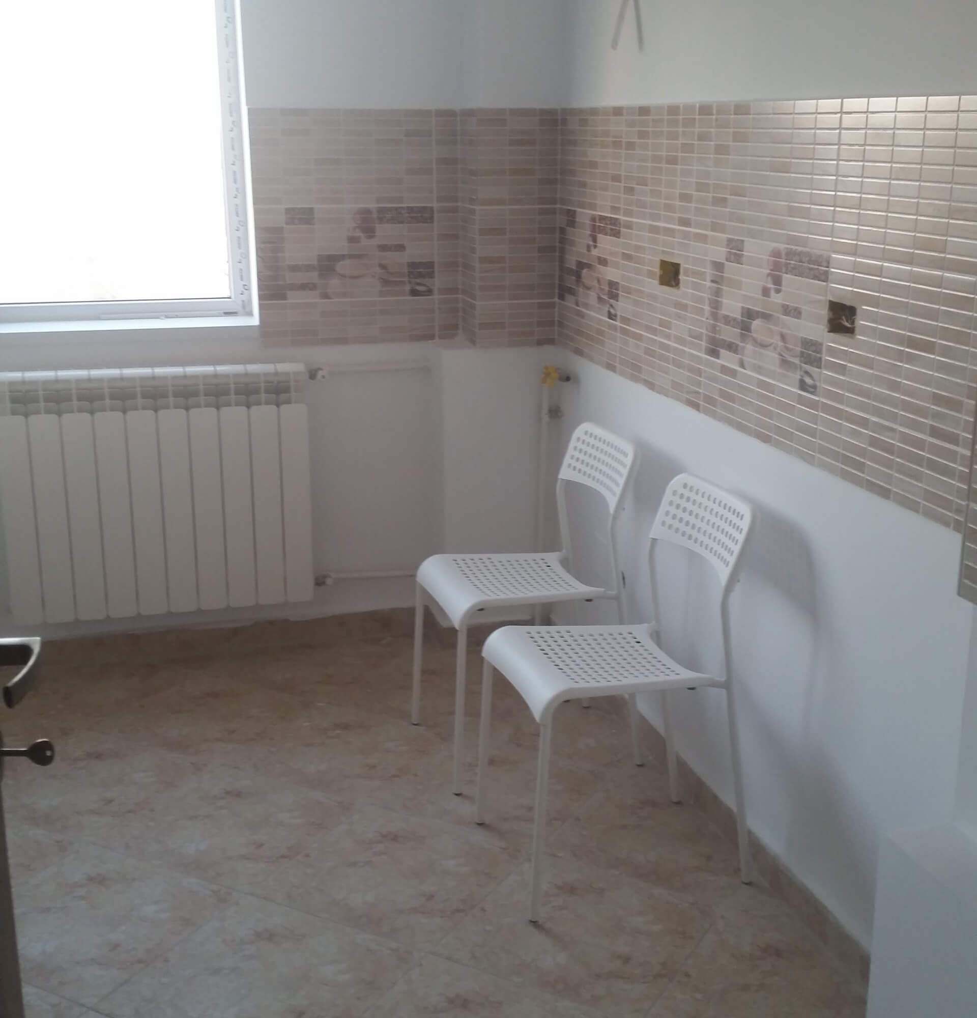 Cum se montează gresia și faianța